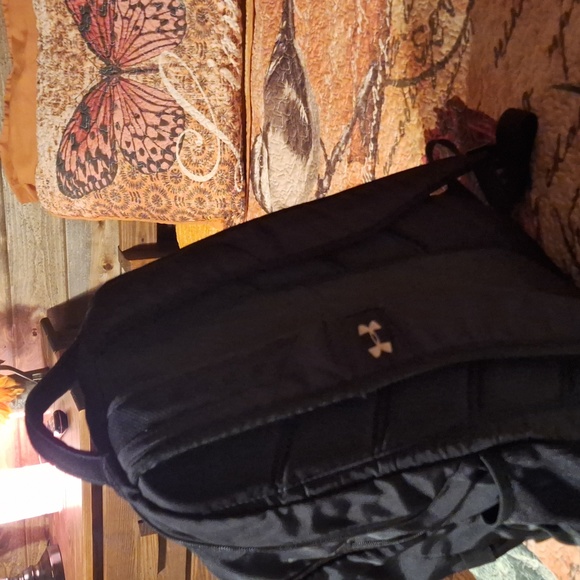 Under Armour backpack - Picture 3 of 3